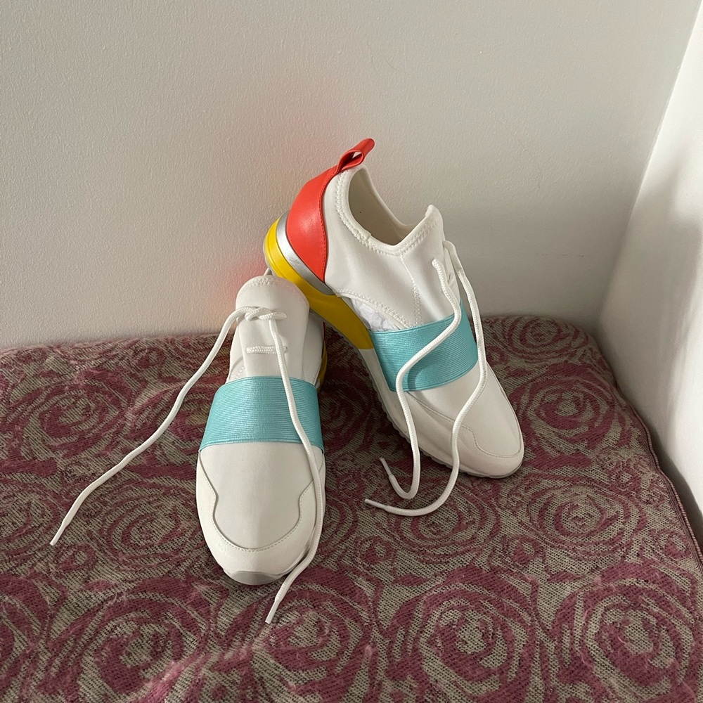 Women sneakers